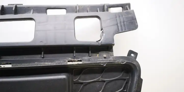 Hyundai i30 (2007 - 2012) 865612R000 Нижняя решетка переднего бампера — фото 2