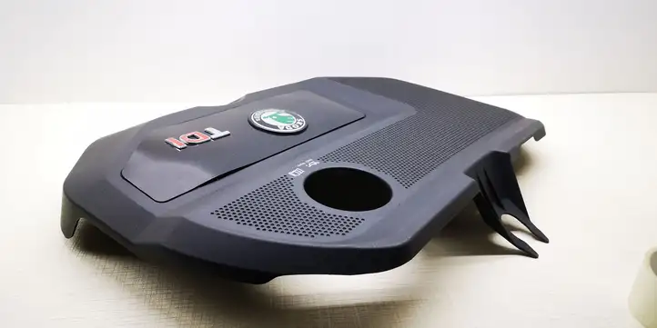 Skoda Fabia Mk1 (6Y) (1999 - 2007) 038103925AG Крышка двигателя декоративная — фото 2