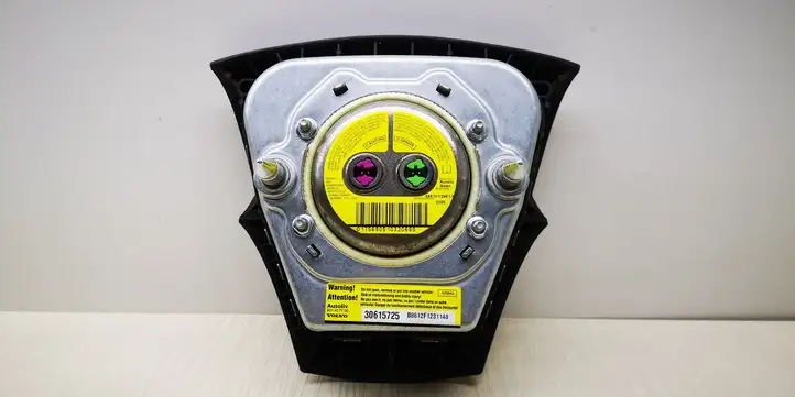 Volvo V50 (2004 - 2008) 30615725 Подушка безопасности руля — фото 3