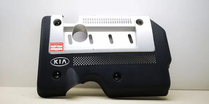 Kia Carens II (2006 - 2012) Крышка двигателя декоративная — фото 1
