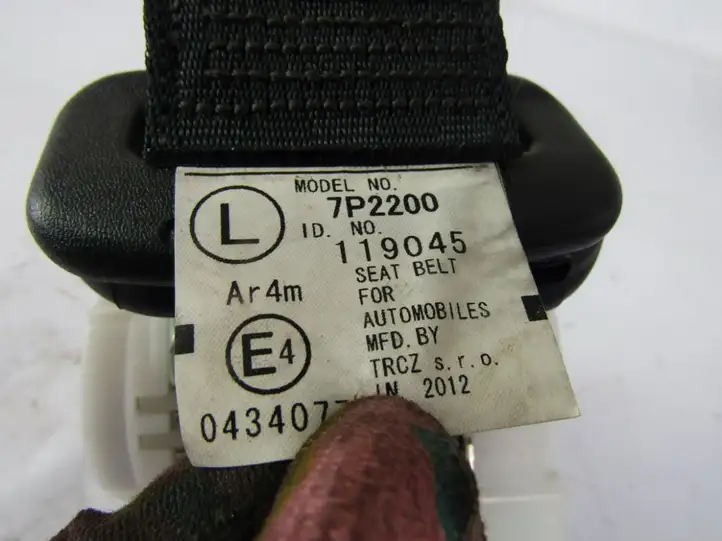 Toyota Aygo AB10 (2008 - 2012) Задний ремень безопасности — фото 2
