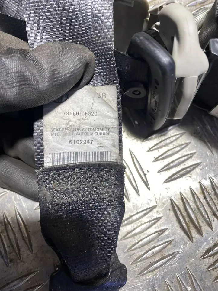 Toyota Verso (2009 - 2012) 735600F020 Ремень безопасности 3-го ряда — фото 3