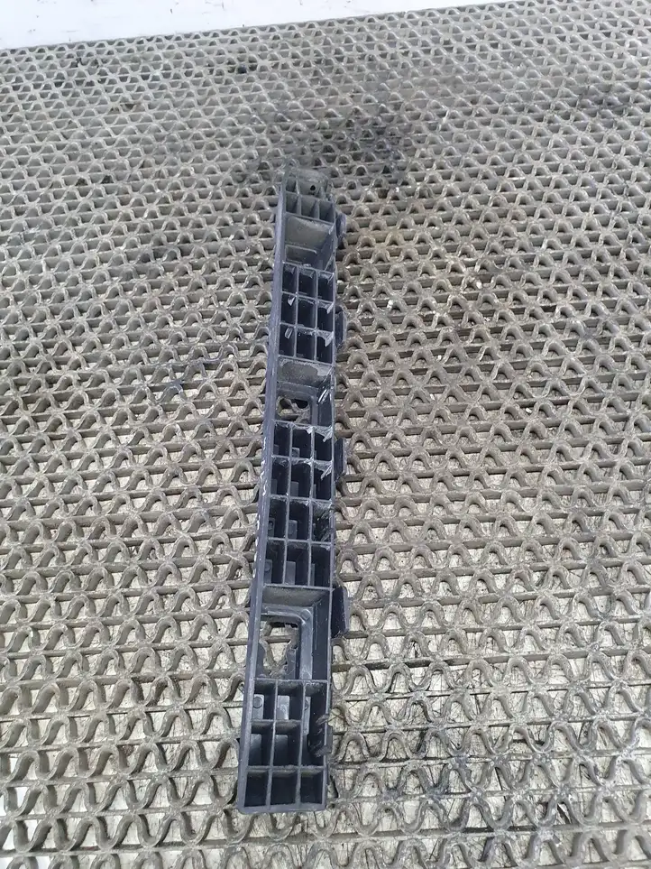 Kia Ceed (2015 - 2018) 86613A2000 Кронштейн заднего бампера — фото 7
