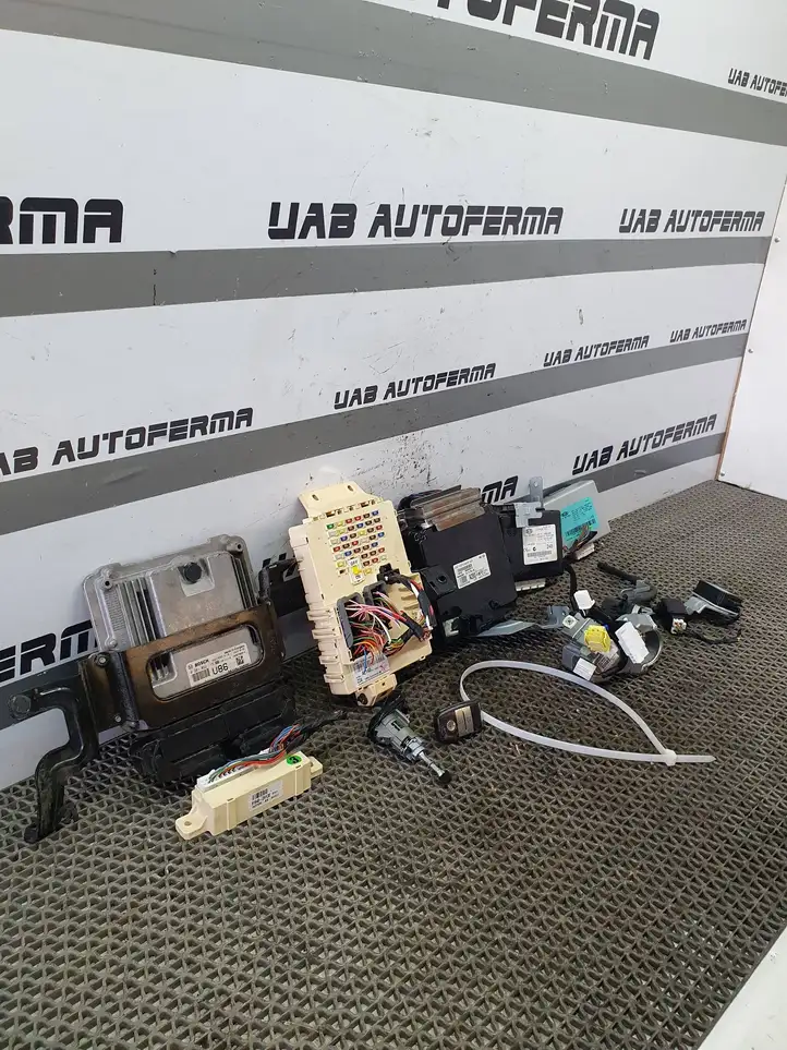 Kia Ceed (2015 - 2018) 391402A860 Комплект системы зажигания — фото 14