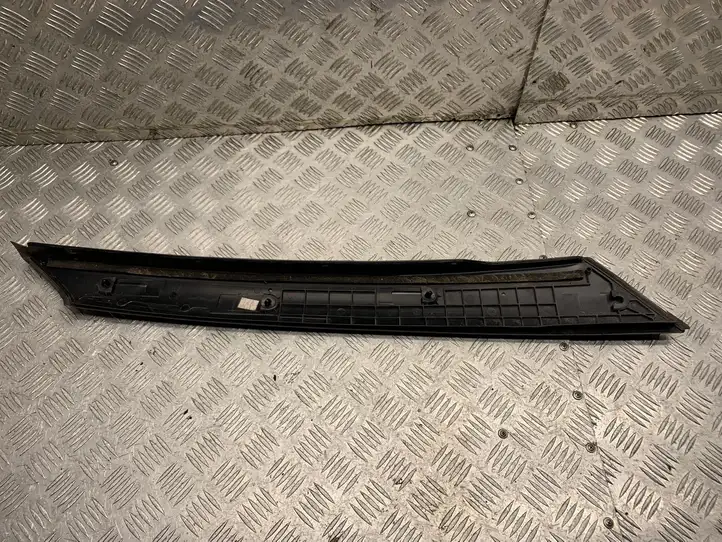 Skoda Roomster (5J) (2006 - 2010) 5J6853264A Накладка стоек лобового стекла — фото 3