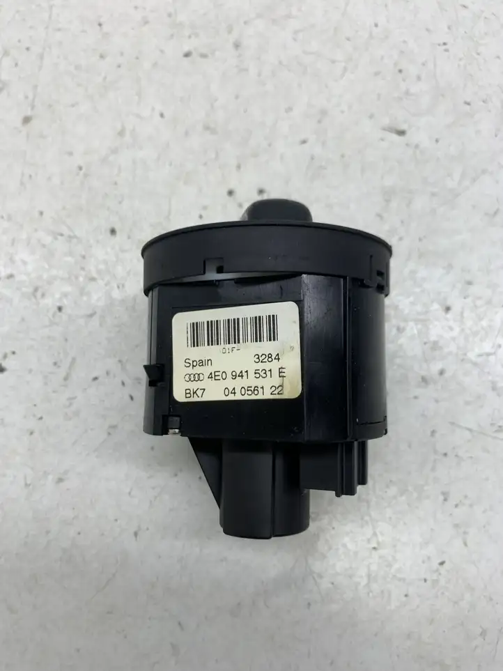 Audi A8 S8 D3 4E (2002 - 2005) 4E0941531E Включатель фонарей — фото 3