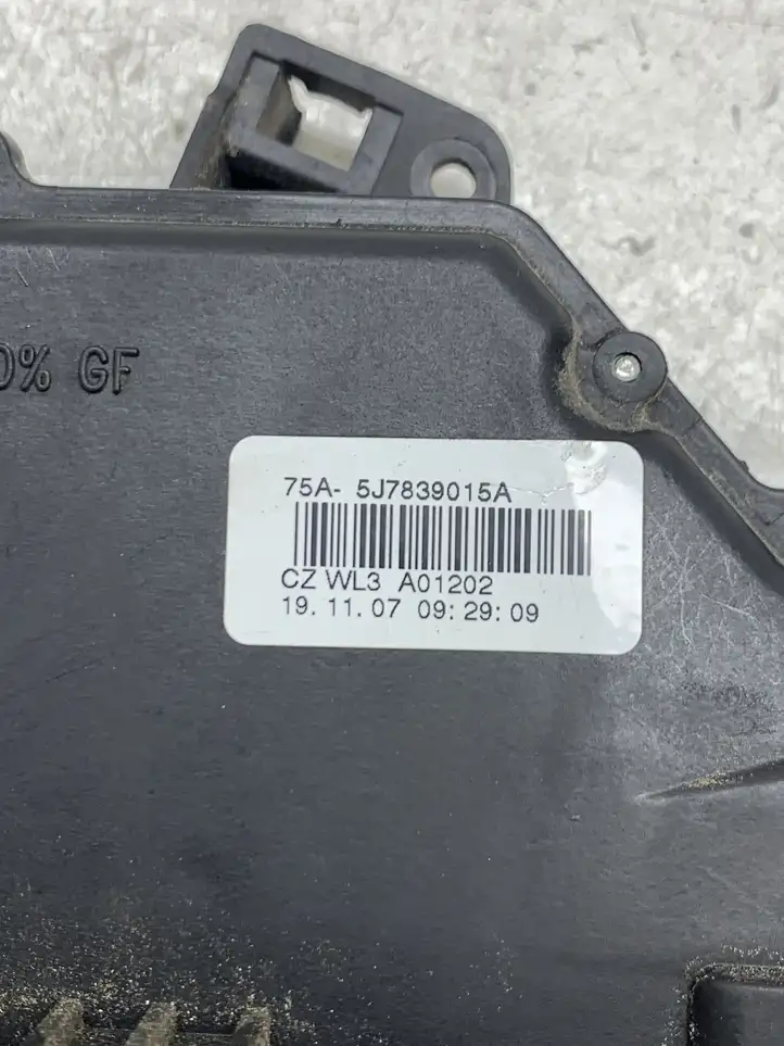 Skoda Roomster (5J) (2006 - 2010) 5J7839015A Замок задней двери — фото 4