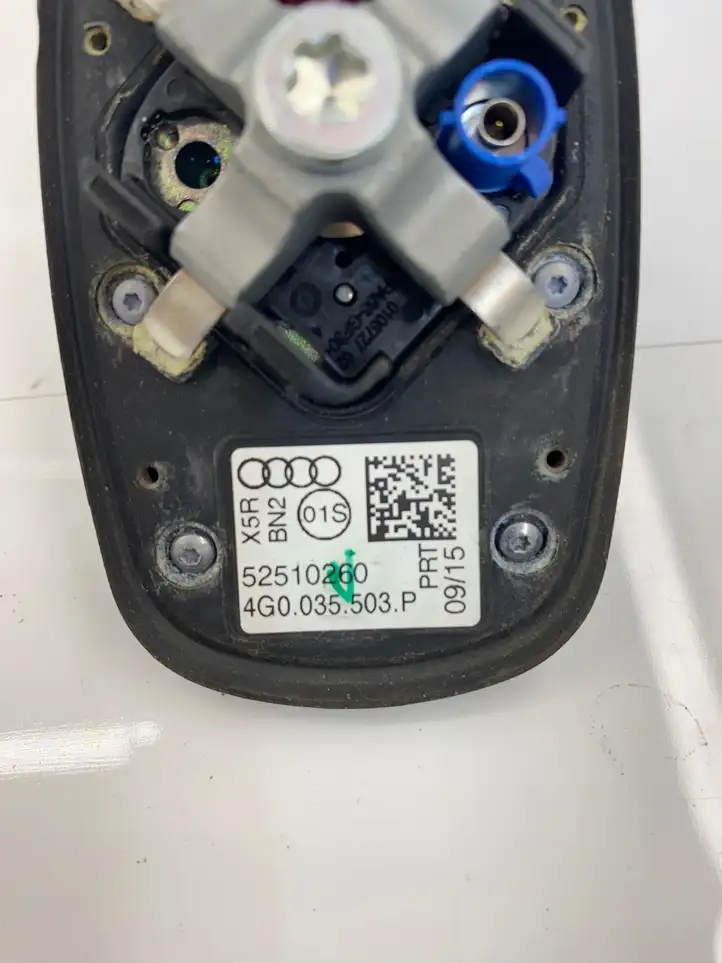 Audi A6 C7 (2014 - 2018) 4g0035503p GPS антенна — фото 4