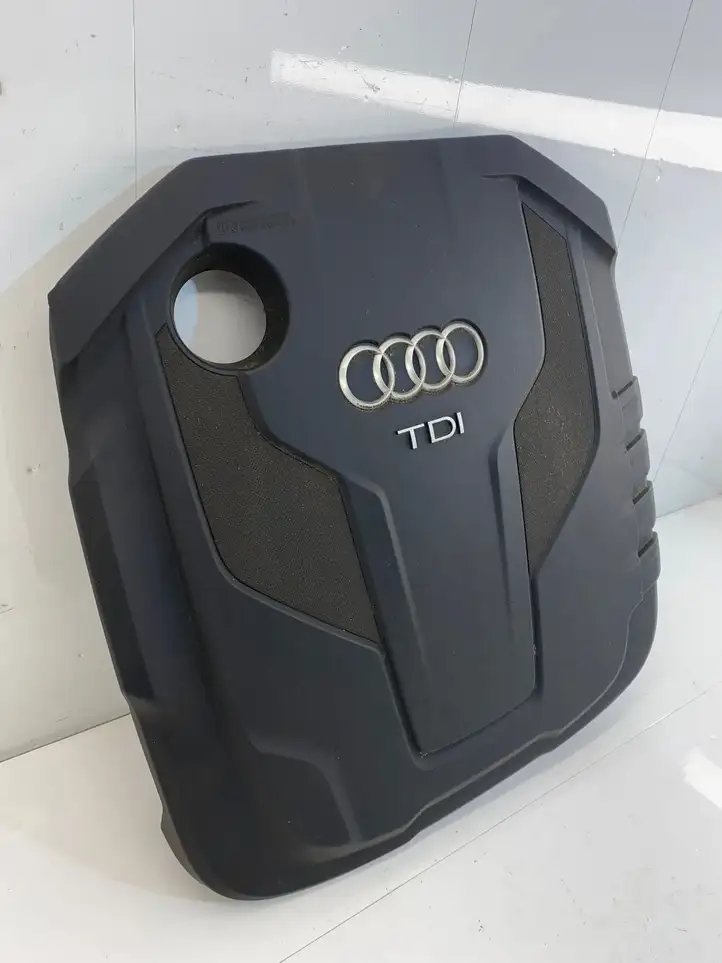 Audi A6 C7 (2014 - 2018) 04l103925d Крышка двигателя декоративная — фото 3