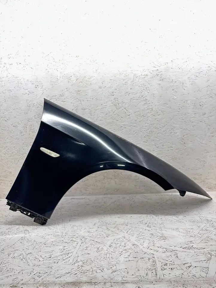 BMW 3 E92 E93 (2005 - 2014) 72458411 Переднее крыло — фото 1