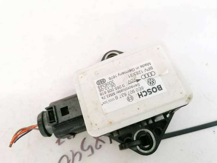 Audi A6 (2004 - 2008)  8E0907637B Датчик ESP (системы стабильности) (датчик курсовой устойчивости))