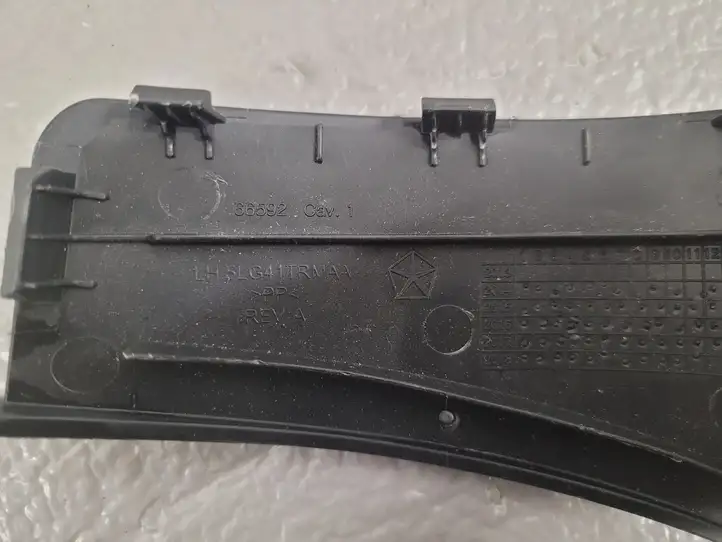 Dodge Challenger (2014 - ) 5LG41TRMAA Передний ремень безопасности — фото 3