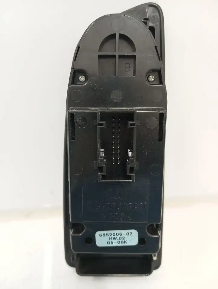 BMW 1 E81 E87 (2004 - 2011) 6952006 Кнопка стеклоподъемников — фото 2