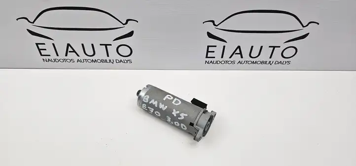 BMW X5 E70 (2006 - 2013) 0130002613 Электродвигатель сиденья — фото 1