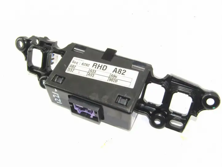Chevrolet Captiva (2011 - 2013) Часы — фото 2