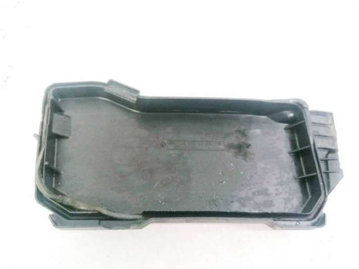 Mercedes-Benz C W204 (2007 - 2014)  A2045400082 Крышка ящика предохранителей