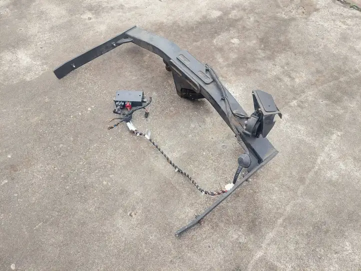 Volkswagen Tiguan (2011 - 2016) 5N0803880P Комплект буксировочного крюка — фото 14