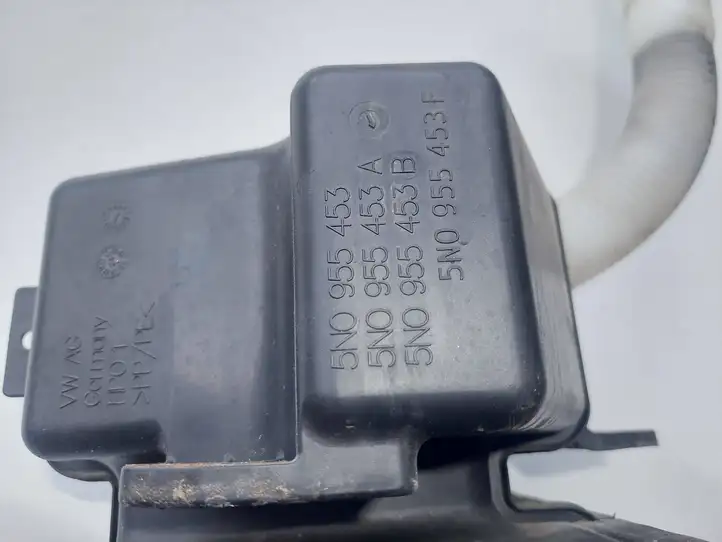 Volkswagen Tiguan (2011 - 2016) 5N0955453B Бачок омывателя стекла — фото 2