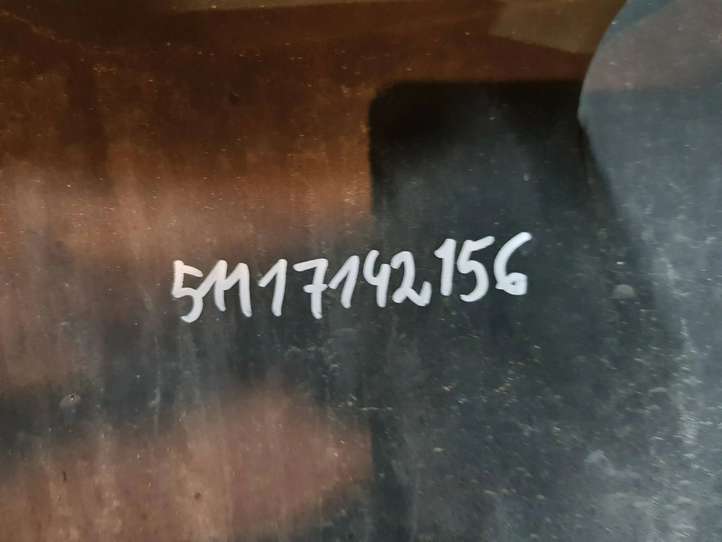 BMW 7 E65 E66 (2001 - 2008)  51117142156 Крышка петли вытягивания