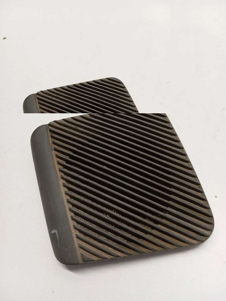 Volkswagen Multivan T4 (1991 - 2003)  701857210A Отделка бокового динамика
