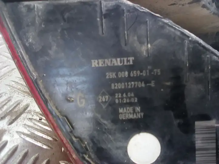 Renault Scenic II - Grand scenic II (2003 - 2006) 8200127704 Задний фонарь в кузове — фото 3