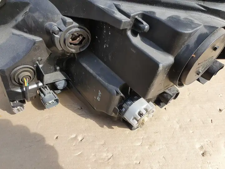 Toyota RAV 4 (XA40) (2012 - 2018) LED280V294W Передняя фара — фото 2