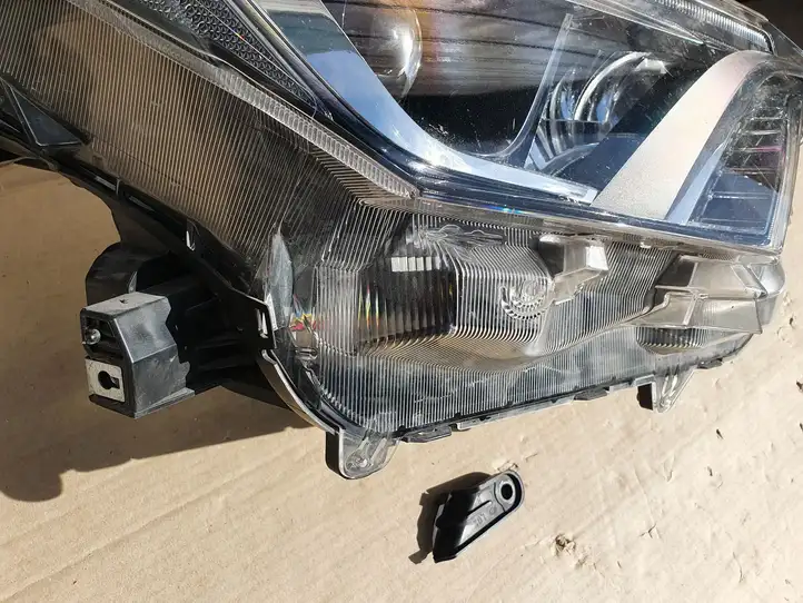 Toyota RAV 4 (XA40) (2012 - 2018) LED280V294W Передняя фара — фото 18