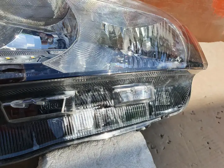 Skoda Rapid (NH) (2012 - 2019) 5JB941015B Передняя фара — фото 8