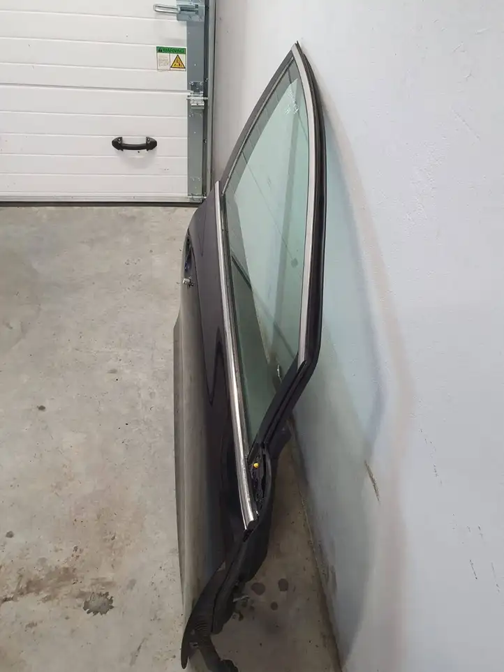 Kia Ceed (2015 - 2018) Дверь — фото 2
