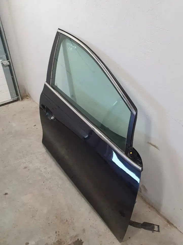 Kia Ceed (2015 - 2018) Дверь — фото 6