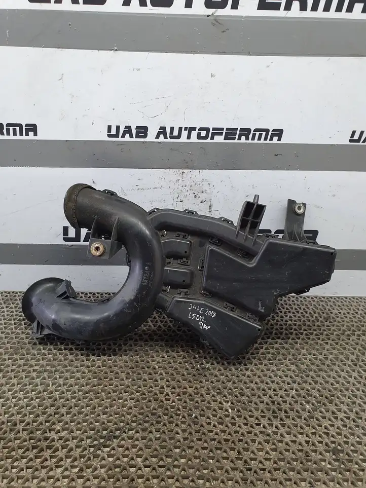 Nissan Juke I F15 (2010 - 2018) 70390758 Резонатор впуска — фото 2