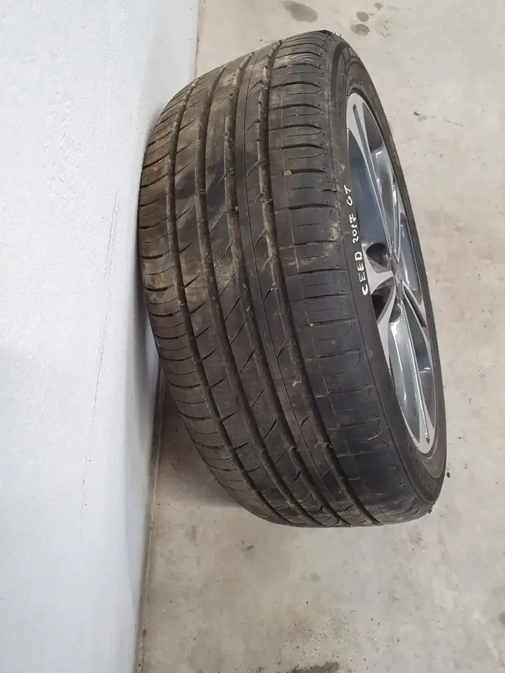Kia Ceed (2015 - 2018) 52910A2630 Легкосплавный колесный диск R17 — фото 1