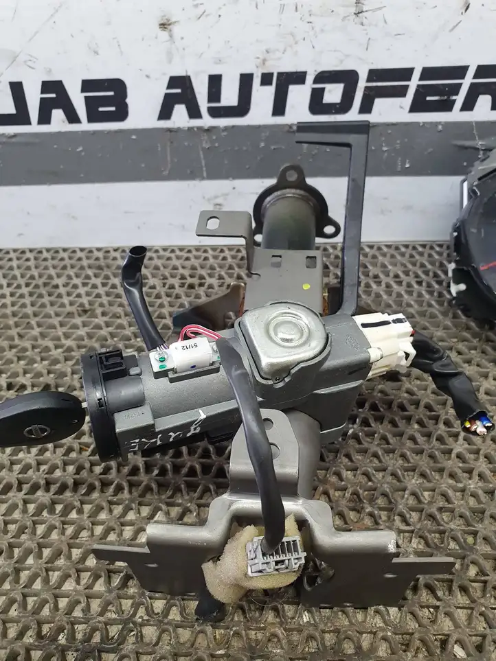 Nissan Juke I F15 (2010 - 2018) 292A51FU0A Комплект системы зажигания — фото 12