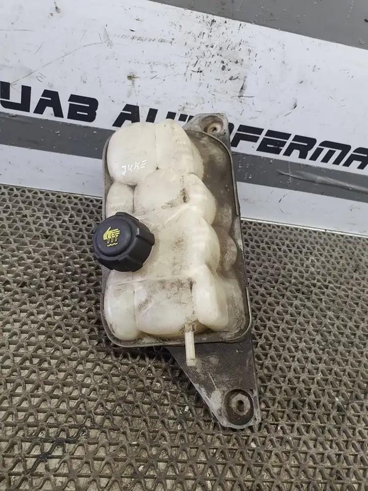 Nissan Juke I F15 (2010 - 2018) 217101KK0A Расширительный бачок — фото 3