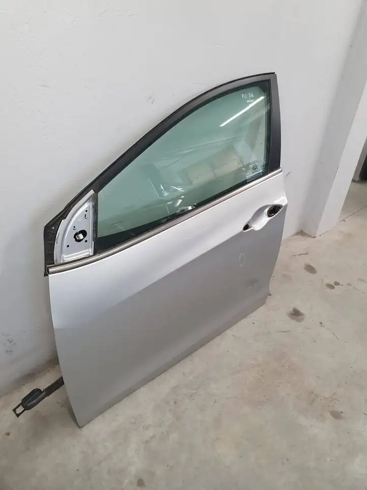 Hyundai i30 (2015 - 2017) Дверь — фото 9