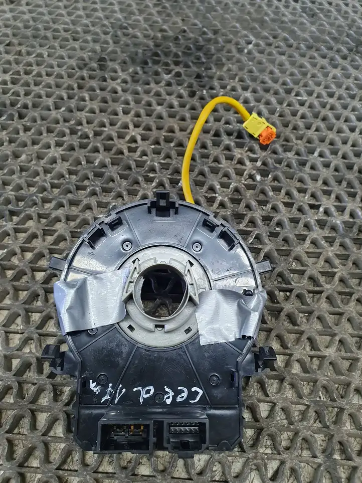 Kia Ceed (2015 - 2018) R15H660024 Контактное кольцо SRS — фото 3