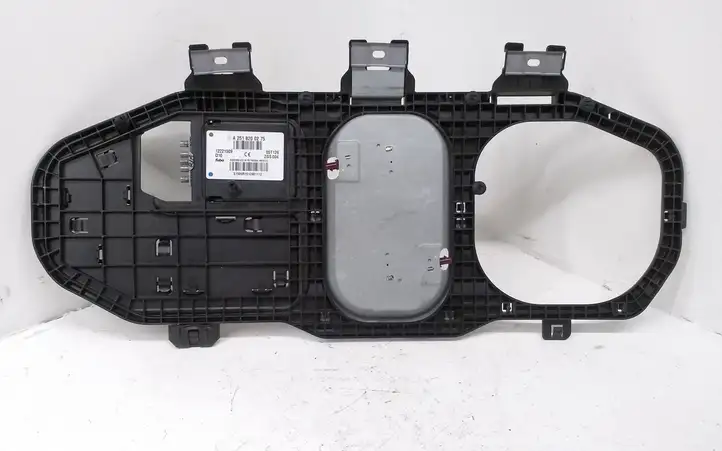 Mercedes-Benz ML W164 (2005 - 2011) A2518200275 Усилитель антенны — фото 1
