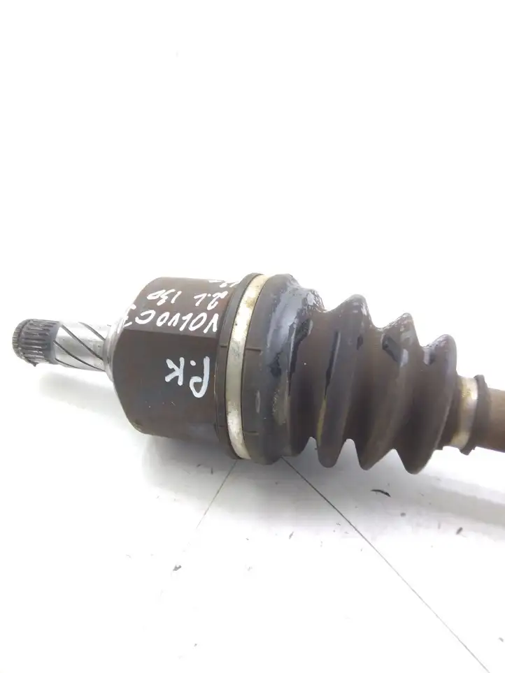 Volvo C30 (2010 - 2013)   Передняя полуось