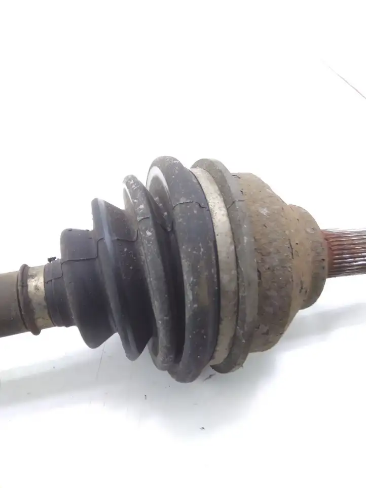 Volvo C30 (2010 - 2013)   Передняя полуось