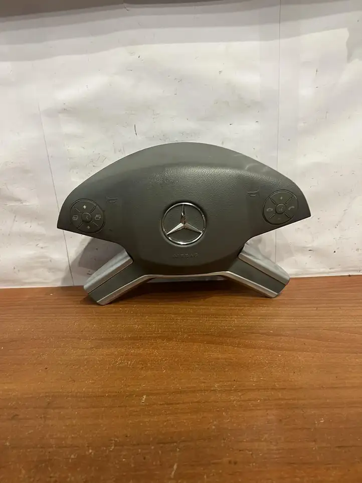 Mercedes-Benz GL X164 (2006 - 2012) 1648602102 Прочие детали салона — фото 1