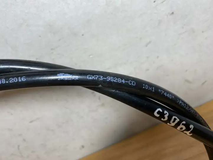 Jaguar XE (2014 - 2019) GX7398284CD Прочие внешние детали — фото 2