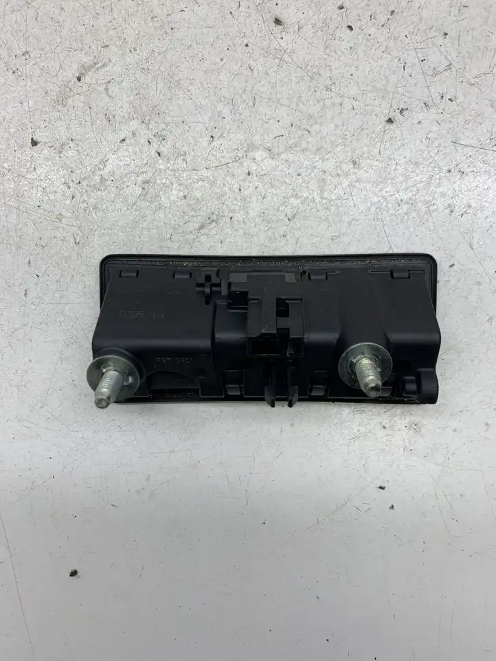 Volkswagen PASSAT B6 (2005 - 2010) 5N0827566 Ручка крышки багажника — фото 3