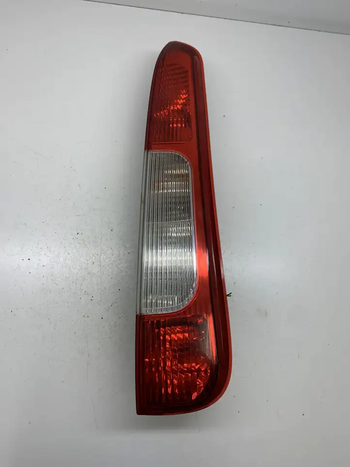 Ford Focus C-MAX (2003 - 2010) 3M5113N411AA Задний фонарь в кузове — фото 1