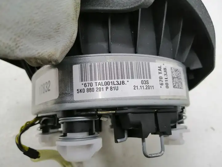 Volkswagen Golf Plus (2008 - 2014) 5K0880201P Подушка безопасности руля — фото 4