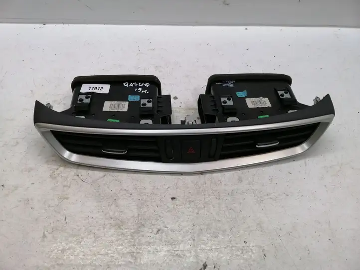 Nissan Qashqai (2013 - 2017) 687504EA0A Центральный воздушный дефлектор — фото 1
