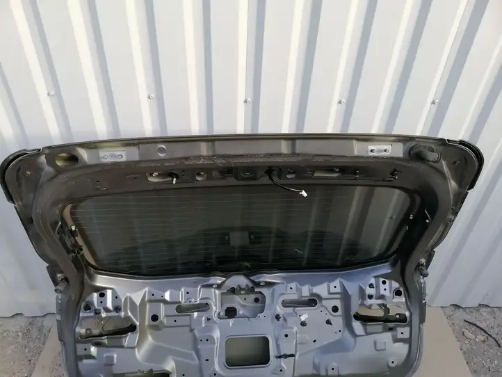 Nissan Qashqai (2013 - 2017) Крышка багажника — фото 7