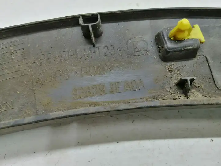 Nissan Qashqai (2013 - 2017) 938294EA0A Молдинг заднего крыла — фото 9