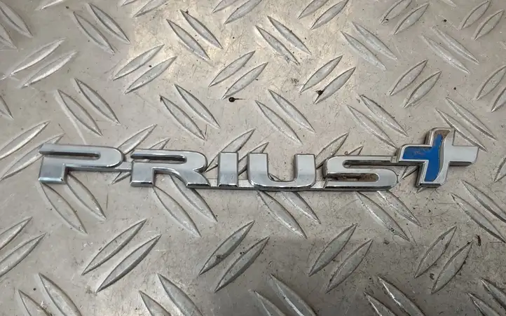 Toyota Prius+ (ZVW40) (2011 - 2018) 7544247080 Эмблема производителя — фото 1