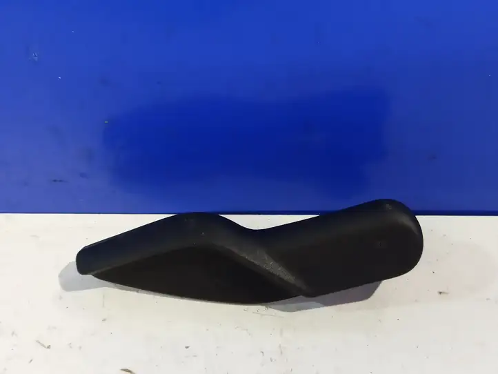 Volvo XC90 (2002 - 2006) HANDLE Ручка открытия капота — фото 1