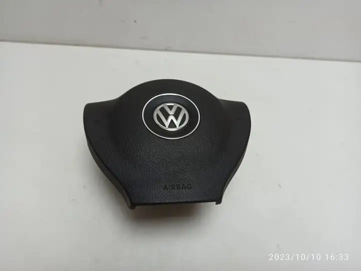 Volkswagen Tiguan (2011 - 2016) Подушка безопасности руля — фото 1